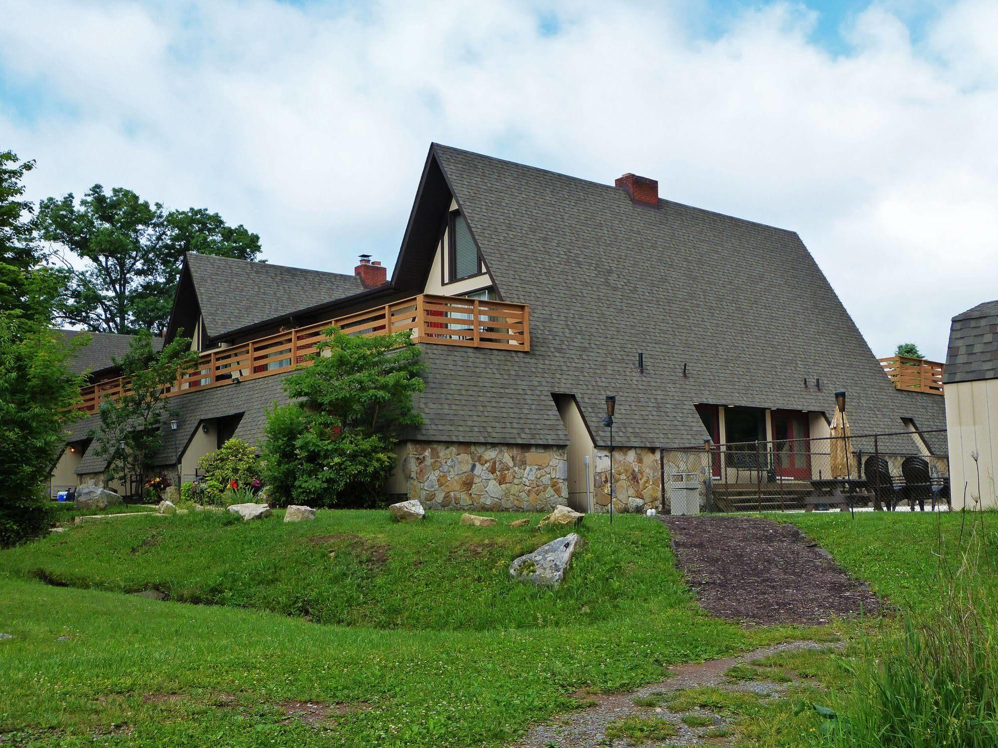 Inn At Deep Creek Окленд Экстерьер фото