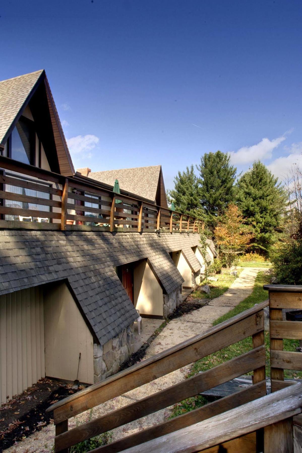 Inn At Deep Creek Окленд Экстерьер фото