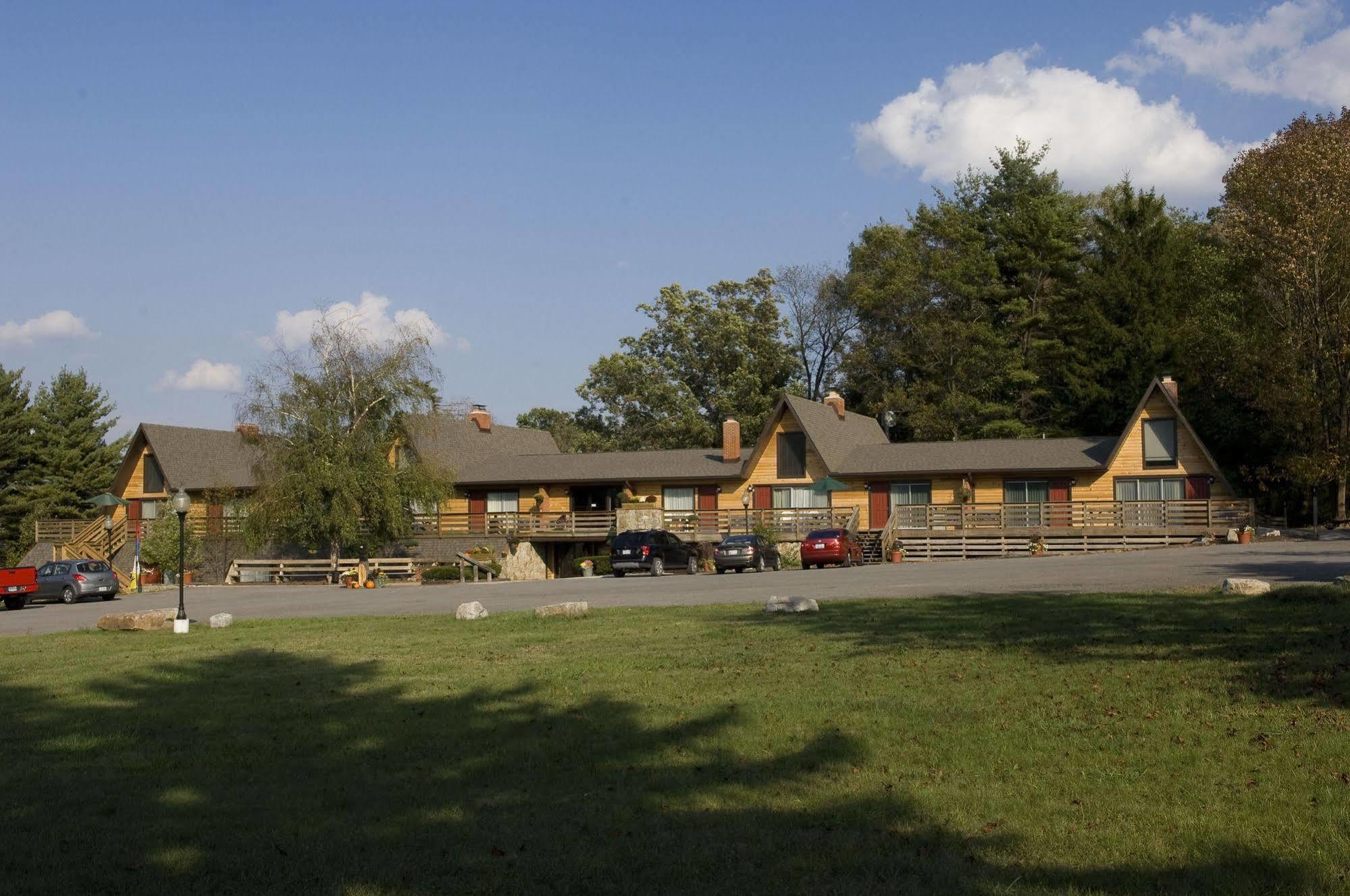 Inn At Deep Creek Окленд Экстерьер фото