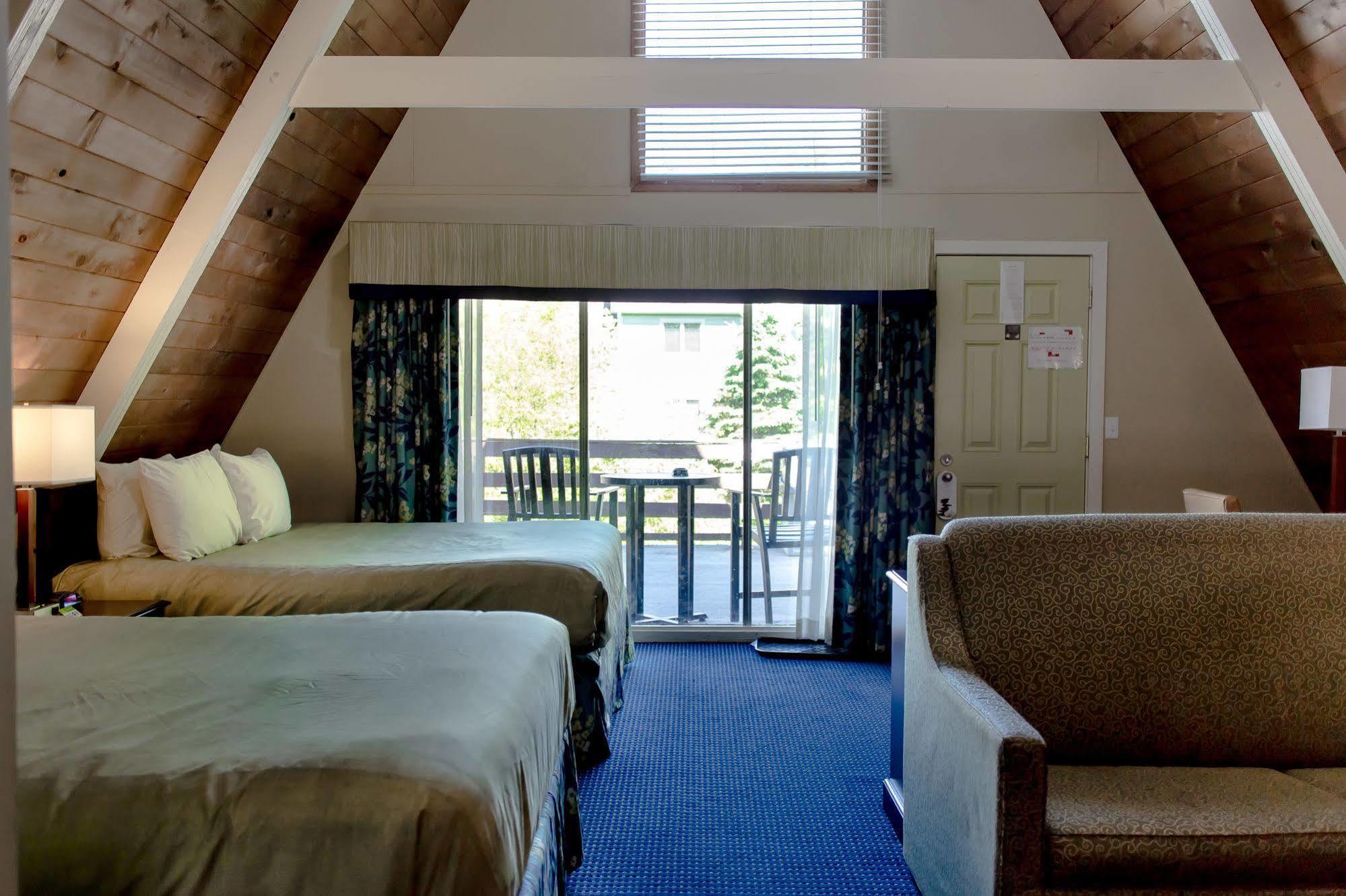 Inn At Deep Creek Окленд Экстерьер фото